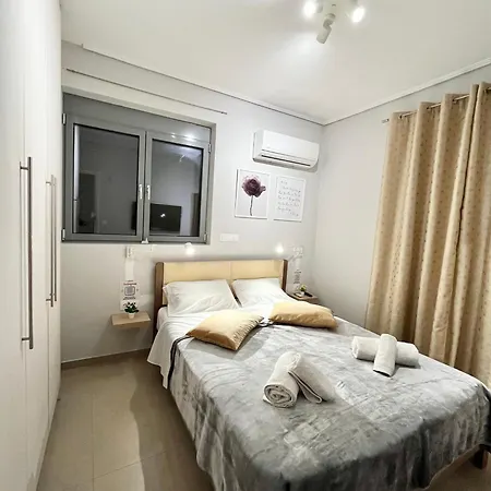 Blueline 4 Loutráki