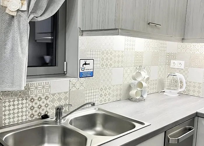 Blueline 4 Loutráki